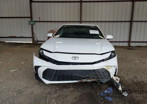 2025 Toyota Camry Se z USA, uszkodzony, nr VIN 4T1DAACK2SU549983